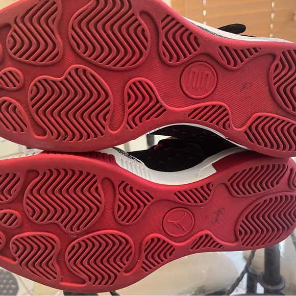 Jordan 2010 Outdoor #40744
White Red Black - Picture 5 of 5